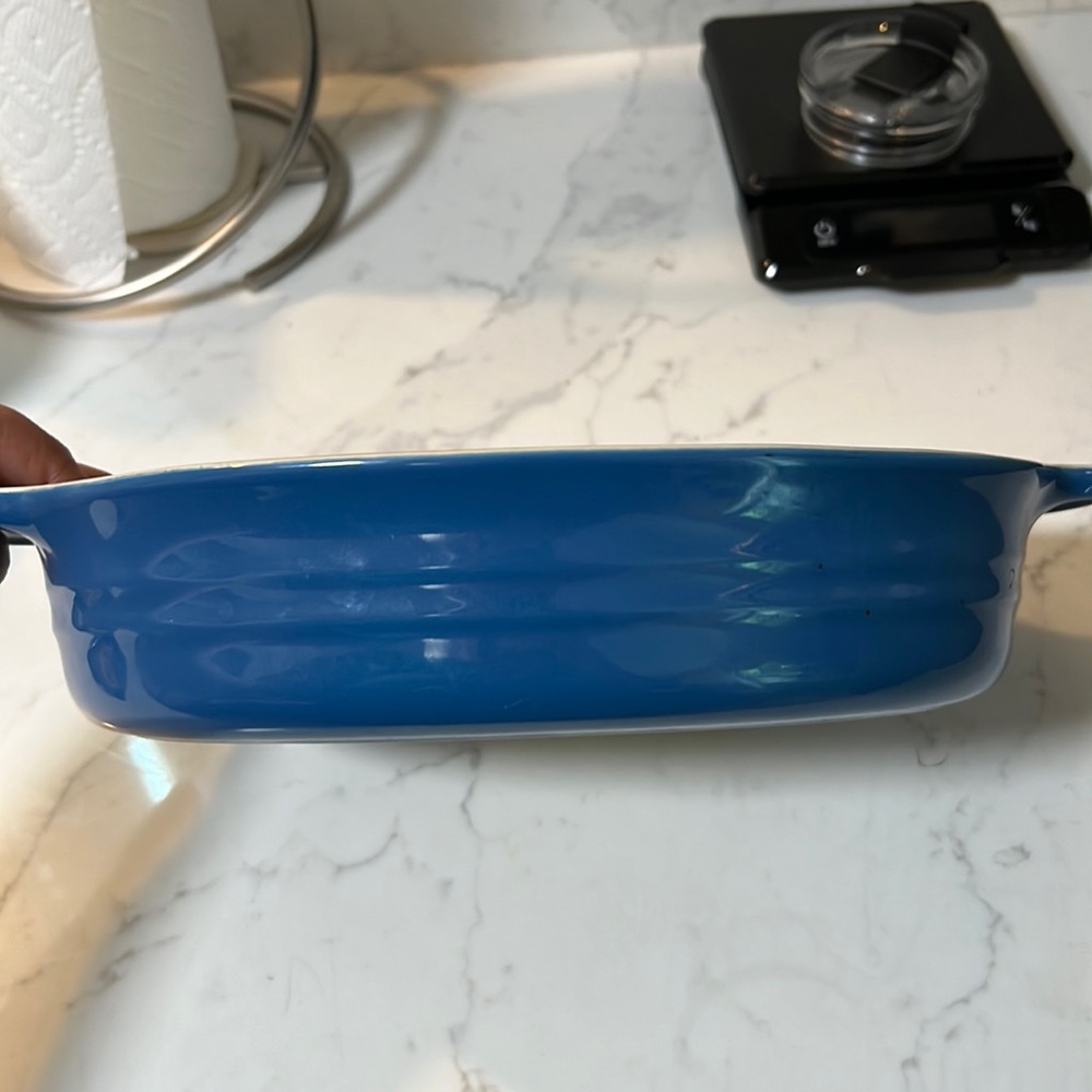 Le Creuset Oval Stoneware Baking dish